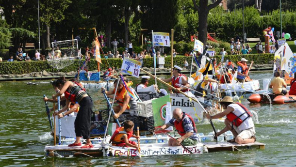 Immagine: Re Boat Race: la regata riciclata ha i suoi vincitori