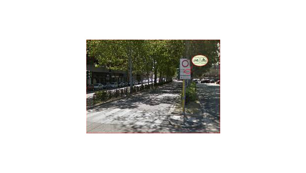 Immagine: Moto in città, per carità non levateci le corsie preferenziali