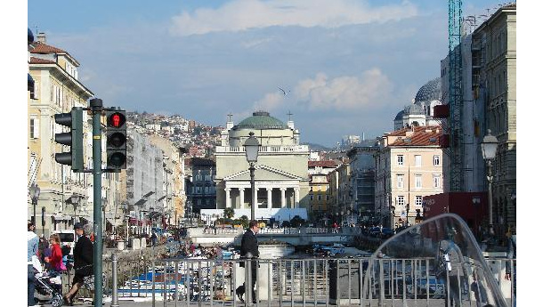 Immagine: Rifiuti non conferibili agli ecocentri: Trieste premia i cittadini che ce li portano