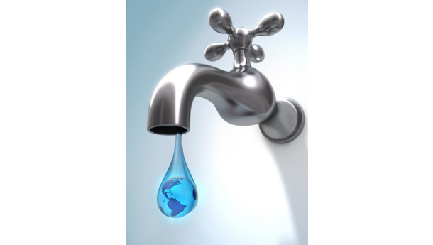 Immagine: Italiani più attenti consumano meno acqua