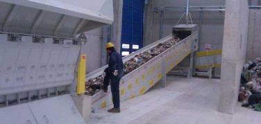 Puglia, Piano rifiuti. Via i termovalorizzatori pubblici. Non autorizzata la discarica di Spinazzola