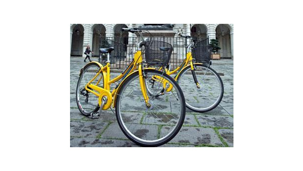 Immagine: Torino, furti di bici e vandalismo sul to-bike