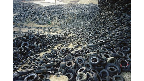 Immagine: Pneumatici usati, il riciclo nella Terra dei Fuochi: arrivano le