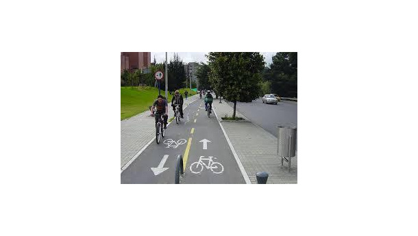 Immagine: Piste ciclabili: 5 km ad anello intorno al Parco Sempione