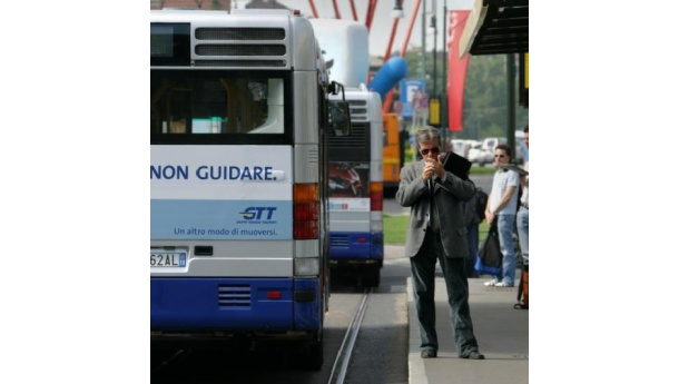 Immagine: Torino: per gli over 65 nuove riduzioni sugli abbonamenti al trasporto pubblico