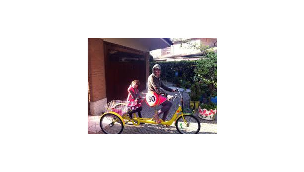 Immagine: Tricicli e bici cargo, ecocontatori, mezzi elettrici e sharing: gli operatori a Citytech / VIDEO