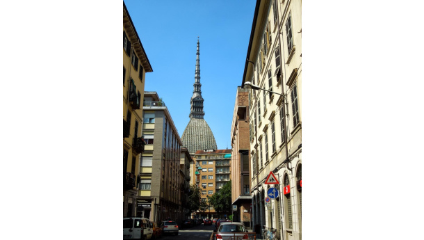 Immagine: Vanchiglia quartiere critico, a ottobre i rifiuti (indifferenziati) sono aumentati