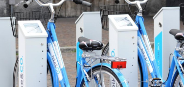 Bike sharing a Como: le tessere si venderanno anche in negozio, dal 22 novembre