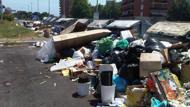 Immagine: Campania: produzione dei rifiuti in calo, cresce la differenziata