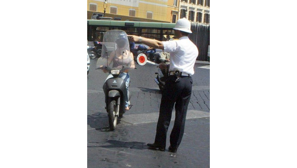 Immagine: Roma, blocco delle auto: i dati sui controlli