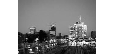 Milano di notte? Critica in periferia, strade poco illuminate e mezzi pubblici scarsi