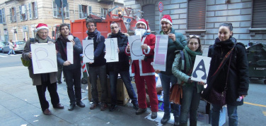 Babbo Natale e Sentinelle dei Rifiuti. Fotonotizia  e video sui cartoni di Natale