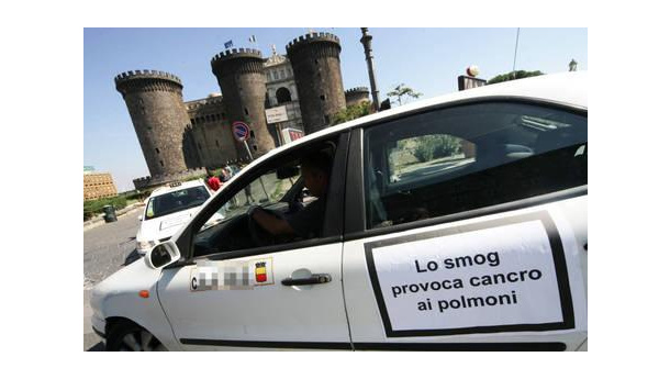 Immagine: Blocco del traffico a Napoli venerdì 10 gennaio. Ecco chi può circolare