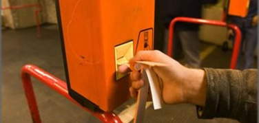 “Troppi abusivi sui bus” i sindaci all’attacco con telecamere e tornelli