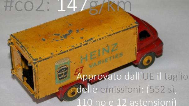 Immagine: Trasporto merci, approvato il taglio di emissioni CO2 dalla Commissione Europea