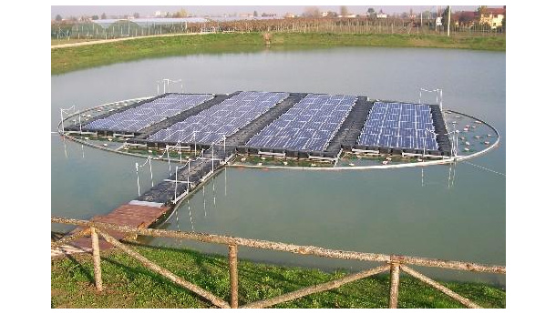 Immagine: Fotovoltaico: i pannelli galleggianti producono più energia