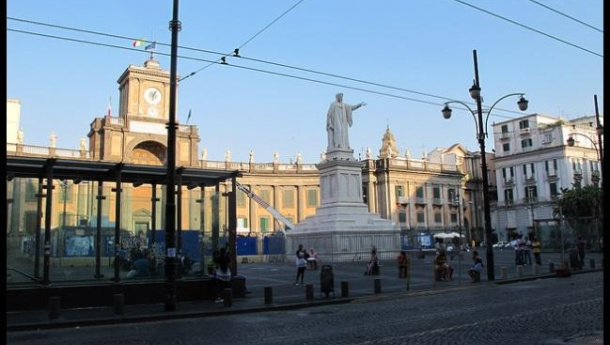 Immagine: Napoli, il Comune prepara una nuova delibera contro lo smog: domeniche a piedi in arrivo
