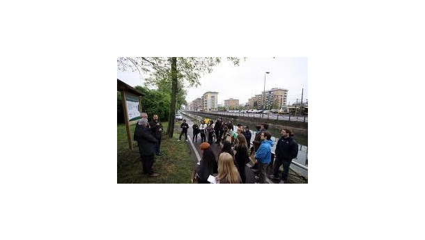 Immagine: Area pedonale Navigli: il restyling lo fanno i cittadini