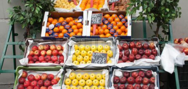 Vietato esporre frutta sul marciapiede, la risposta di Coldiretti alla sentenza della Cassazione