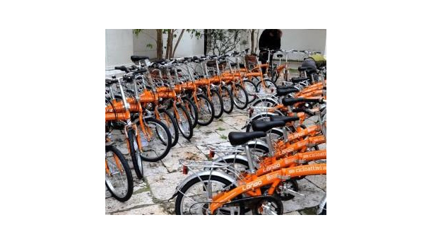 Immagine: Puglia, 40 bici pieghevoli per dipendenti regionali pendolari. La consegna lunedì 10