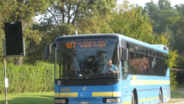 Immagine: Venaria Express, riparte il bus utilizzato da turisti e cittadini