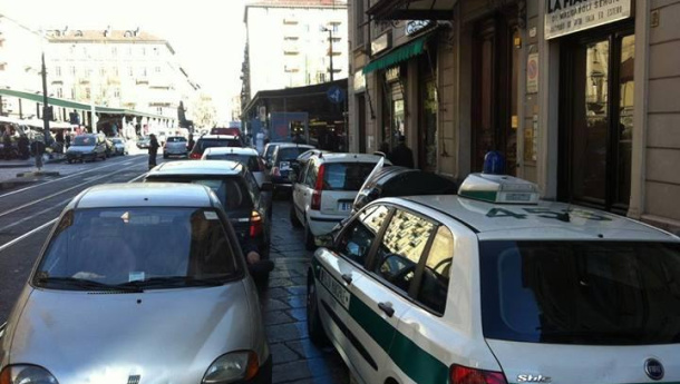 Immagine: Le strisce blu non rendono più? C'è chi non le paga da tre anni