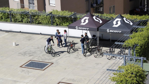 Immagine: Mobilità sostenibile, Elettrocity presenta le nuove e-bikes Scott 2014