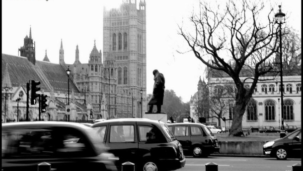 Immagine: Taxi contro Uber: chi ha ragione? La protesta anche a Londra