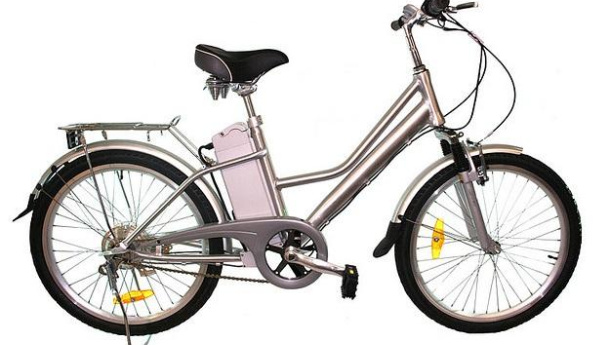 Immagine: Auto blu sostituite da biciclette elettriche: capita a Jesi