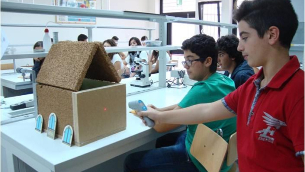 Immagine: Da cosa rinasce cosa: 32.000 studenti ri-creano oggetti con Green Cross Italia per “Immagini per la Terra” | I vincitori