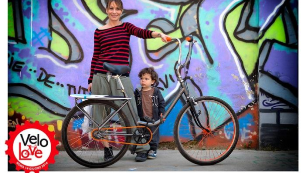 Immagine: Figurine del primo Album di Ciclisti Urbani: appuntamento il 7 giugno a Roma