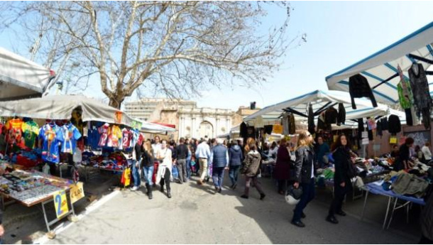 Immagine: Gli ambientalisti abusivi di Porta Portese