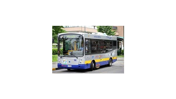 Immagine: Bus elettrici, approvata la mozione per il prolungamento dell'orario di servizio