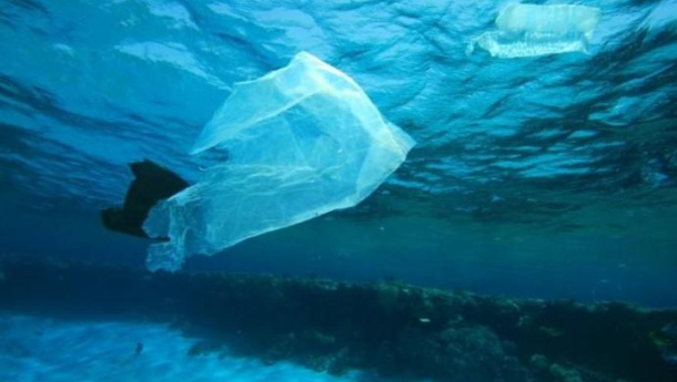 Immagine: Quanta plastica trasportano i grandi fiumi italiani? Su Arno e Tevere il primo esperimento pilota nel Mediterraneo
