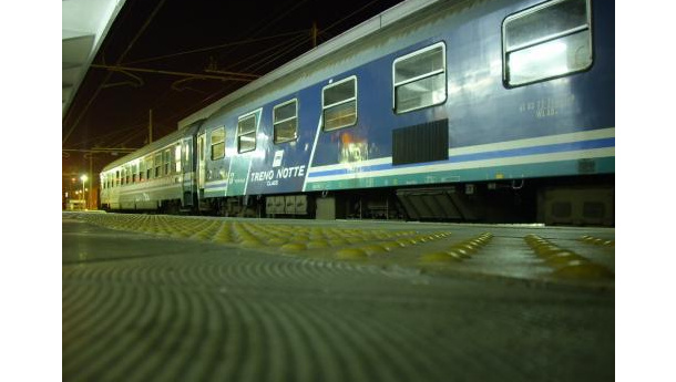 Immagine: Due treni soppressi da Milano a Torino, chi informa il viaggiatore?