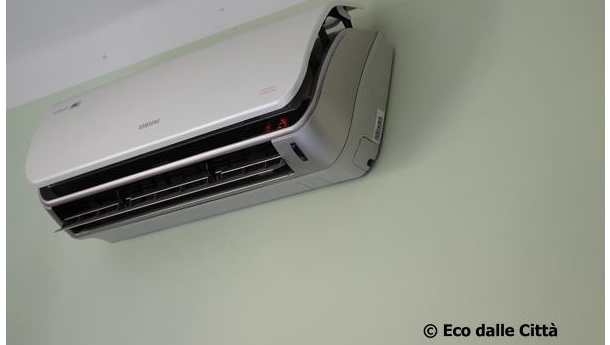 Immagine: Consumi elettrici: calano a luglio grazie soprattutto al maltempo