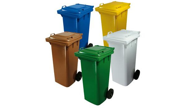 Immagine: Raccolta differenziata, le evoluzioni del cassonetto dall'Ottocento ad oggi