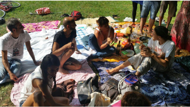 Immagine: Da Berlino a Torino, la lotta allo spreco di cibo con il progetto di Raphael Fellmer