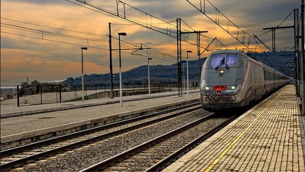 Immagine: Abruzzo, rimborso del 40% sul trasporto pubblico per le famiglie con reddito ISEE fino a 18.000 euro