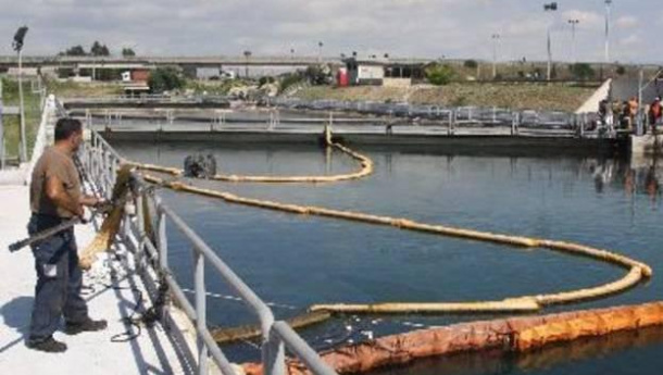 Immagine: Olio ILVA in mare, Peacelink preoccupata chiede analisi agli organi competenti