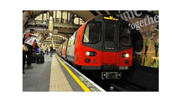 Immagine: Metropolitana di Londra, nel 2015 aperta 24 ore su 24 nel fine settimana