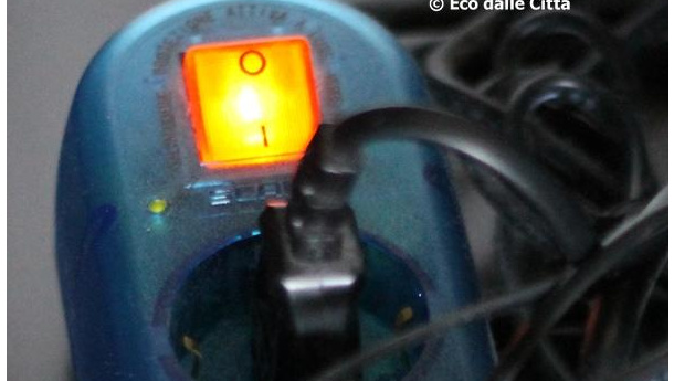 Immagine: Consumi elettrici: lieve aumento per la prima volta in due anni