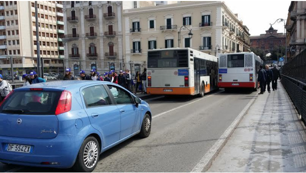 Immagine: Rapporto Legambiente. Taranto al 77° posto su 104 città monitorate.