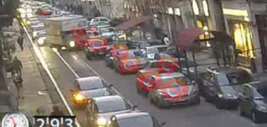 Doppia fila, la denuncia “Così il Comune rinuncia a verbali per due milioni”