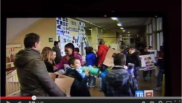 Immagine: Cartoniadi, un bel servizio del TGR all'uscita dalla scuola Rosselli | Video