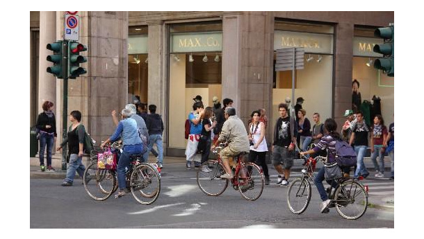 Immagine: Biciclette, un milione di occupati  in Europa entro il 2020. Lo studio 