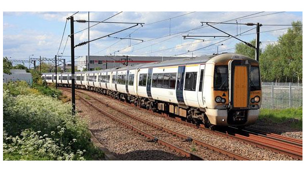 Immagine: In Inghilterra il primo treno passeggeri del paese alimentato a batteria