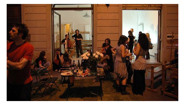 Immagine: Torino, nasce la Social Street del quartiere Vanchiglia promossa da Eco dalle Città