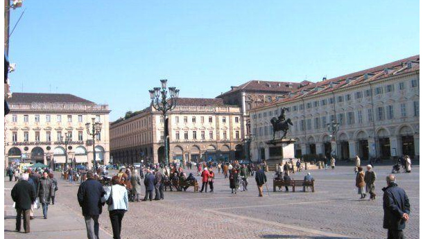 Immagine: Al via il progetto Torino LED