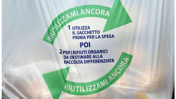 Immagine: Sacchetti, dal Consiglio Ue via libera per la riduzione. Ora la palla passa al Parlamento